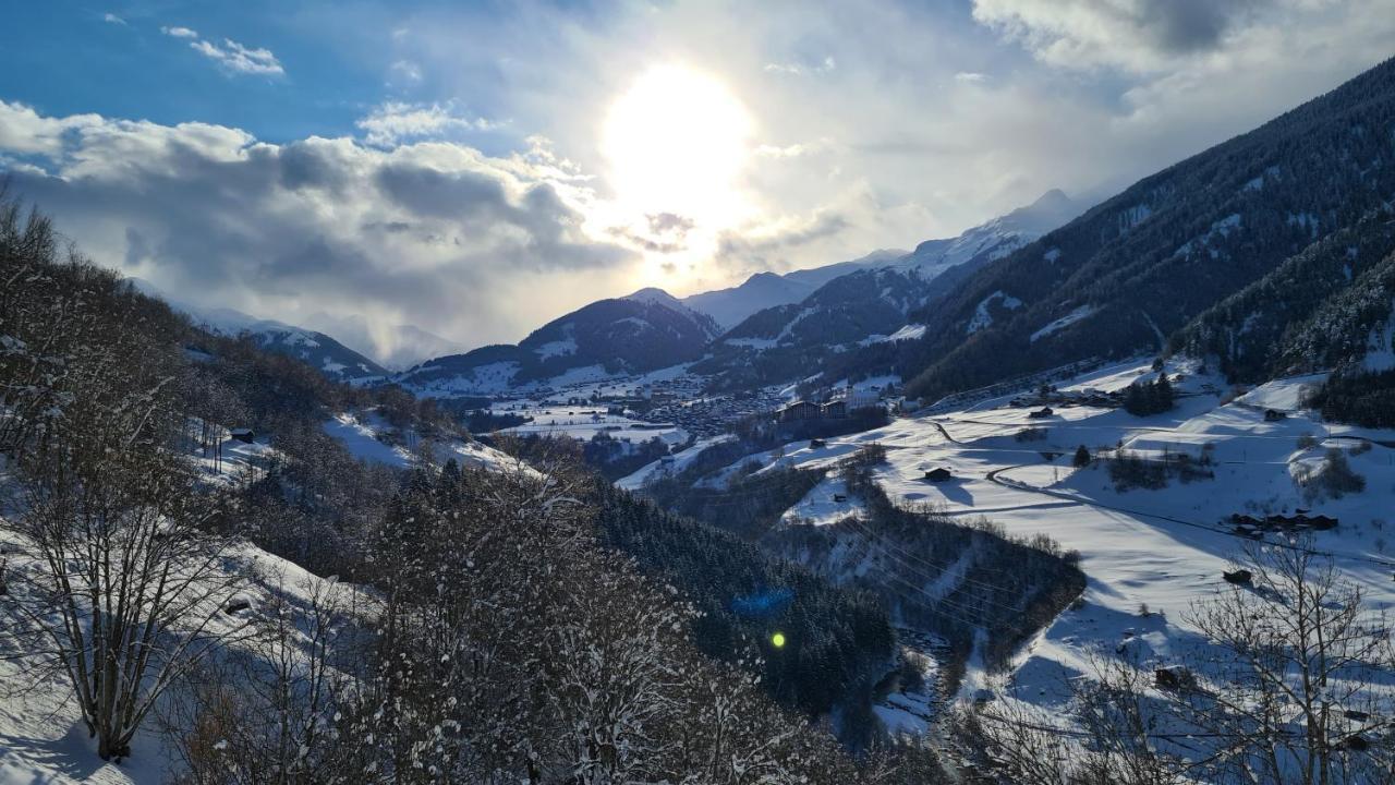 Chesa Prema Bed & Breakfast - Restaurant Disentis Eksteriør bilde